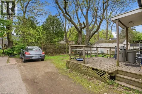 139 Dalewood Avenue Hamilton ON L8S 1Z3