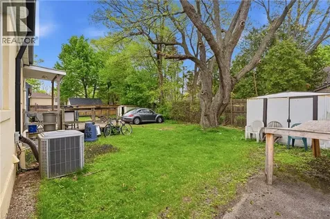139 Dalewood Avenue Hamilton ON L8S 1Z3