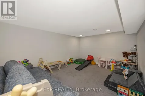 1470 Laperriere Avenue Ottawa ON K1Z 7S6