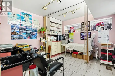 367 Booth Street Ottawa ON K1R 7K1