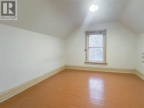 305 St Clair Street Chatham ON N7L 3J8