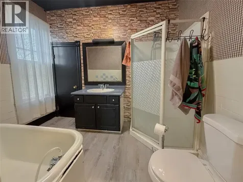 305 St Clair Street Chatham ON N7L 3J8