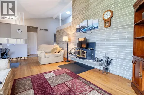 32 Maple Street Chatham ON N7L 2E6