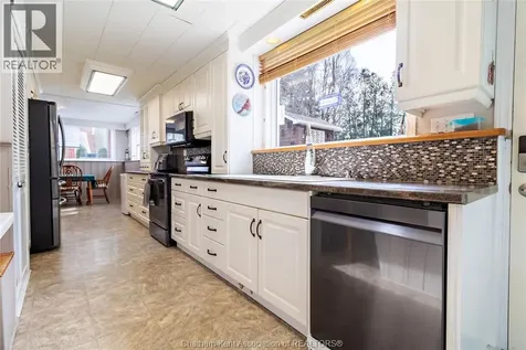 32 Maple Street Chatham ON N7L 2E6