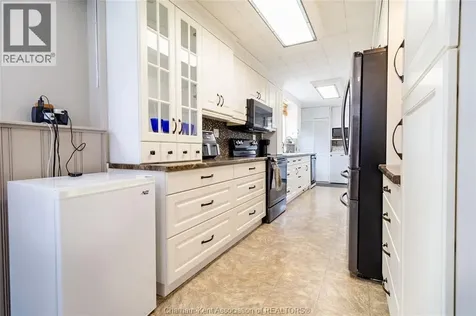 32 Maple Street Chatham ON N7L 2E6