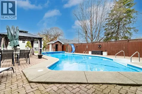 32 Maple Street Chatham ON N7L 2E6