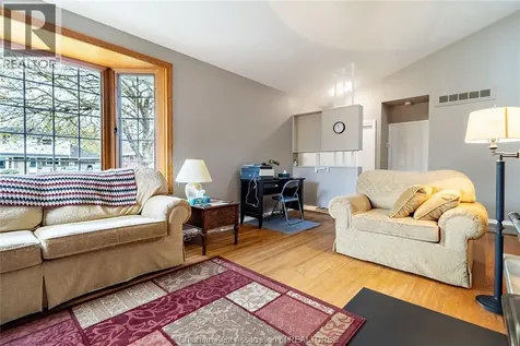 32 Maple Street Chatham ON N7L 2E6