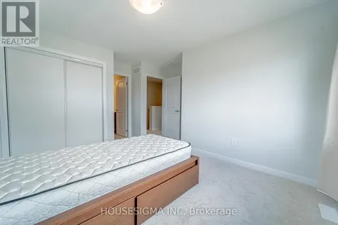 1136 Creekway Private Ottawa ON K2T 0S9