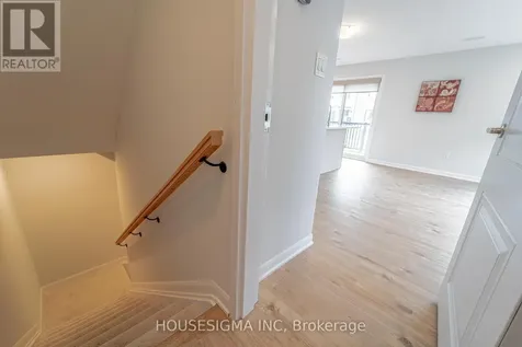 1136 Creekway Private Ottawa ON K2T 0S9