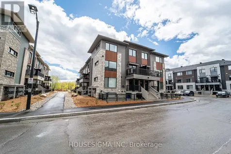 1136 Creekway Private Ottawa ON K2T 0S9