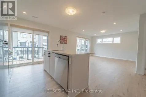 1136 Creekway Private Ottawa ON K2T 0S9