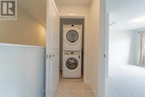 1136 Creekway Private Ottawa ON K2T 0S9