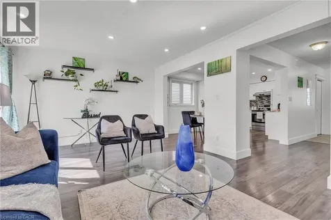 425 Erinbrook Drive Kitchener ON N2E 3S4