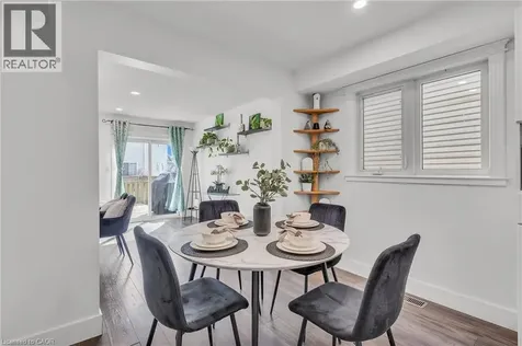425 Erinbrook Drive Kitchener ON N2E 3S4