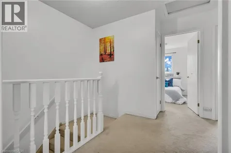425 Erinbrook Drive Kitchener ON N2E 3S4
