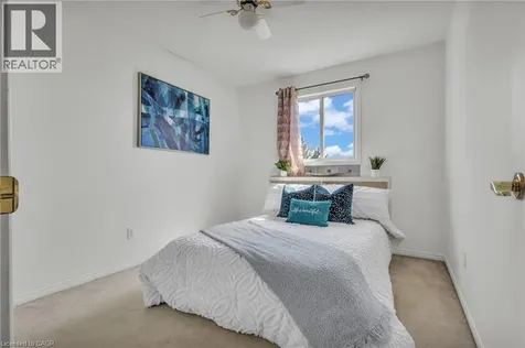 425 Erinbrook Drive Kitchener ON N2E 3S4