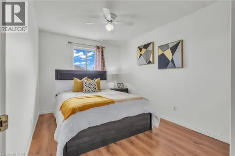425 Erinbrook Drive Kitchener ON N2E 3S4