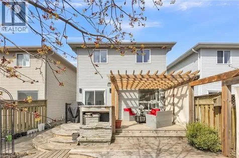 425 Erinbrook Drive Kitchener ON N2E 3S4