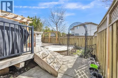 425 Erinbrook Drive Kitchener ON N2E 3S4