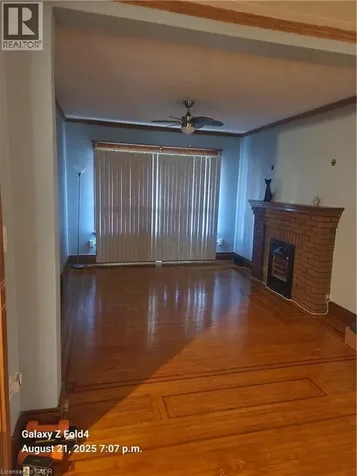 18 Huxley Avenue South Hamilton ON L8K 2P6