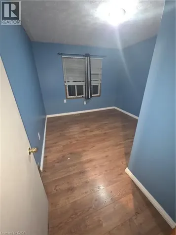 18 Huxley Avenue South Hamilton ON L8K 2P6