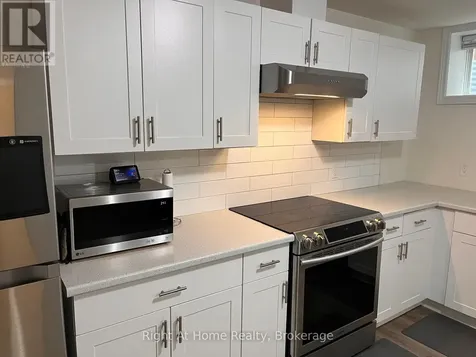 222 Ladyslipper Drive Waterloo ON N2V 0E2