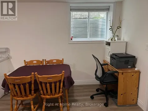 222 Ladyslipper Drive Waterloo ON N2V 0E2