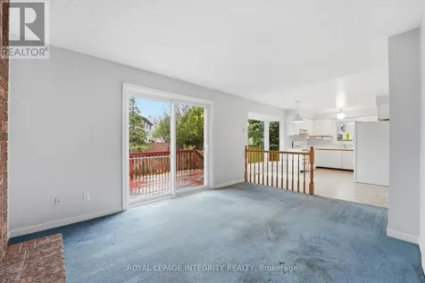 2133 Lenester Avenue Ottawa ON K2A 4A9