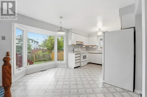 2133 Lenester Avenue Ottawa ON K2A 4A9