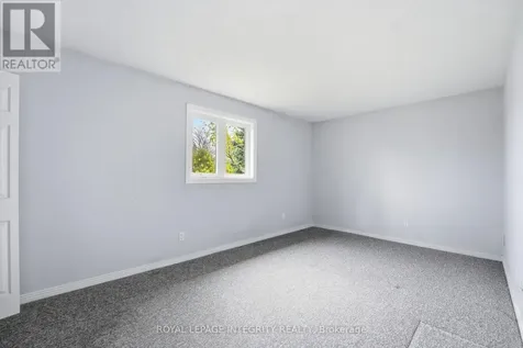 2133 Lenester Avenue Ottawa ON K2A 4A9