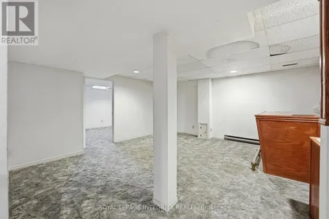 2133 Lenester Avenue Ottawa ON K2A 4A9