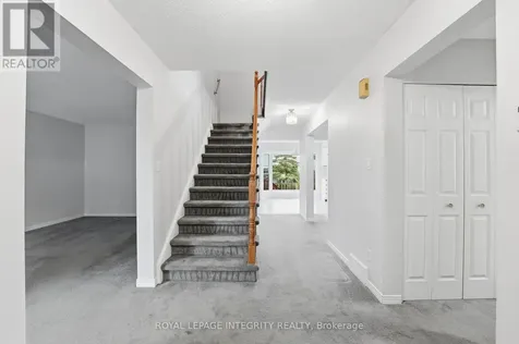 2133 Lenester Avenue Ottawa ON K2A 4A9