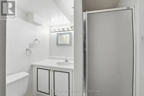 2133 Lenester Avenue Ottawa ON K2A 4A9