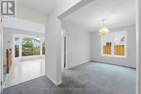2133 Lenester Avenue Ottawa ON K2A 4A9