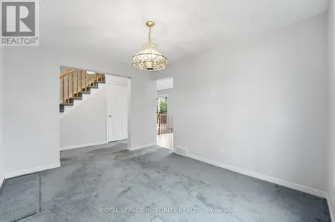 2133 Lenester Avenue Ottawa ON K2A 4A9