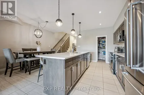 907 Robert Ferrie Drive Kitchener ON N2R 0P2