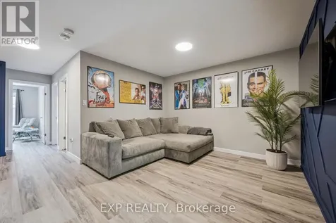 907 Robert Ferrie Drive Kitchener ON N2R 0P2