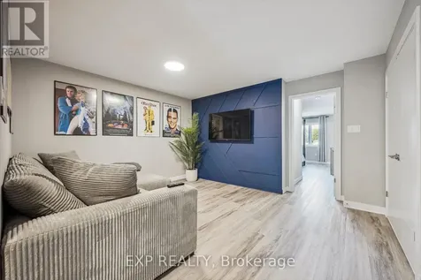 907 Robert Ferrie Drive Kitchener ON N2R 0P2