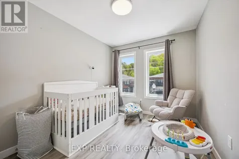 907 Robert Ferrie Drive Kitchener ON N2R 0P2