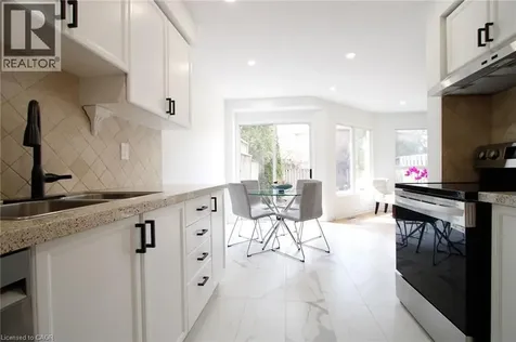 1114 Lindsay Drive Oakville ON L6M 3B4