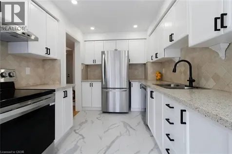 1114 Lindsay Drive Oakville ON L6M 3B4