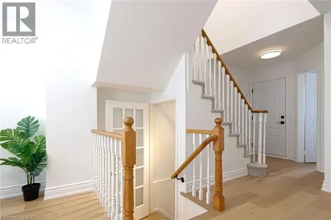 1114 Lindsay Drive Oakville ON L6M 3B4