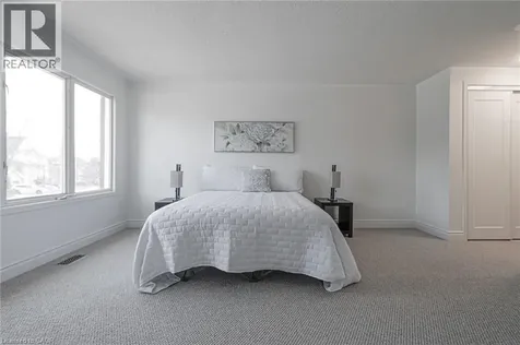 1114 Lindsay Drive Oakville ON L6M 3B4
