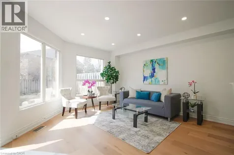 1114 Lindsay Drive Oakville ON L6M 3B4