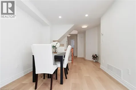 1114 Lindsay Drive Oakville ON L6M 3B4