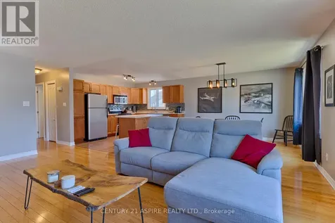 42 Oak Avenue Petawawa ON K8H 0B5