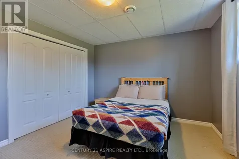 42 Oak Avenue Petawawa ON K8H 0B5