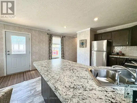 40 Shamrock Crescent Essa ON L3W 0A5