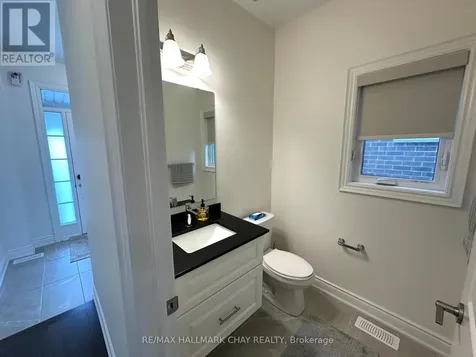74 Phoenix Boulevard Barrie ON L9J 0P7
