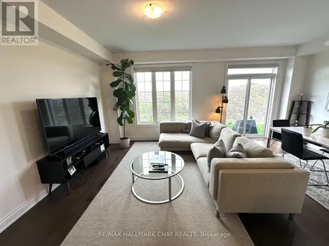 74 Phoenix Boulevard Barrie ON L9J 0P7